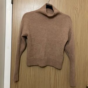 Aritzia Cashmere Sweater size Small